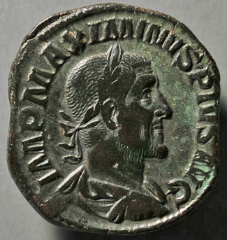 MaximinusThraxO2_edited-1.jpg