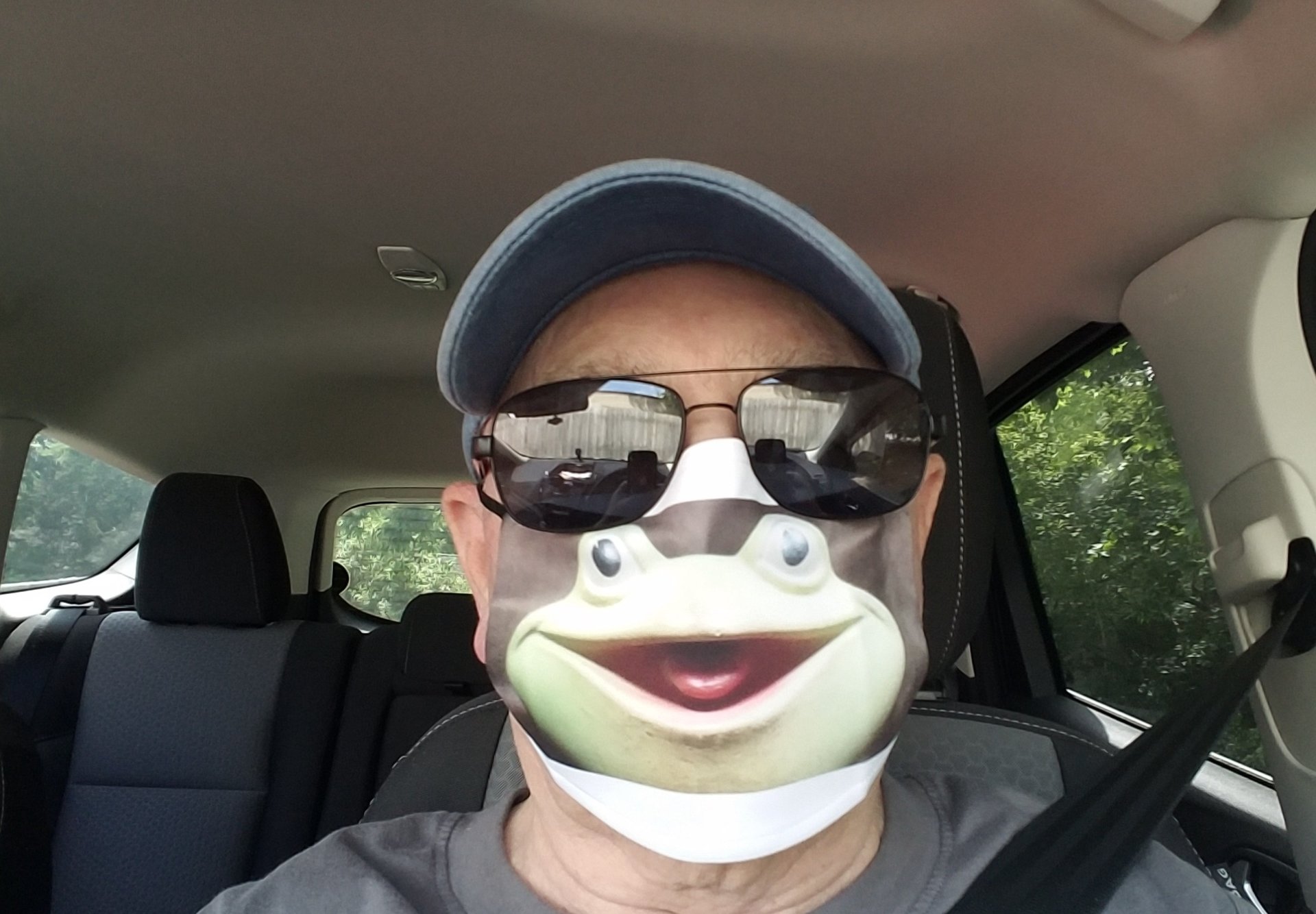 me froggy mask.jpg