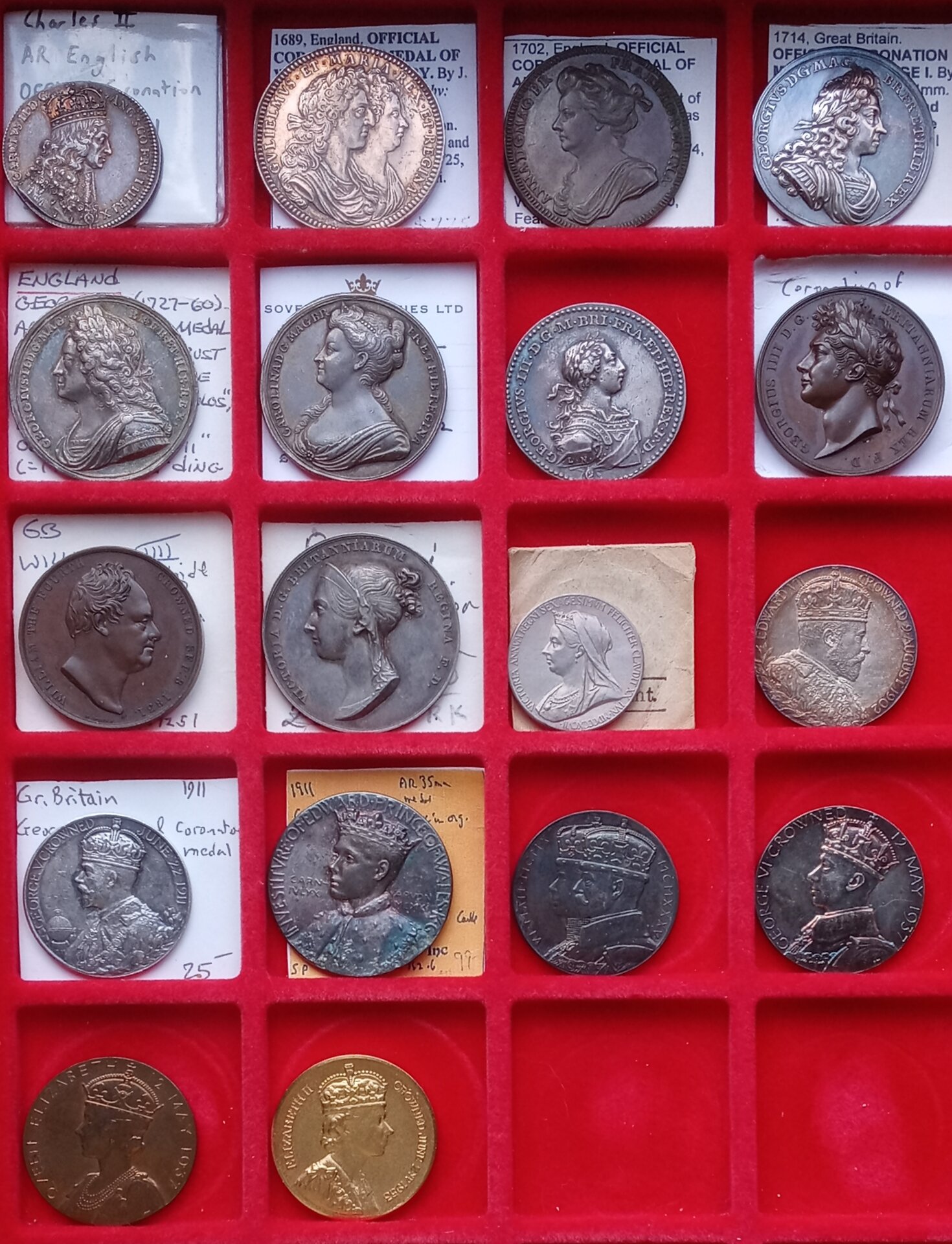 Medals tray small obv 5 - 41027.jpg