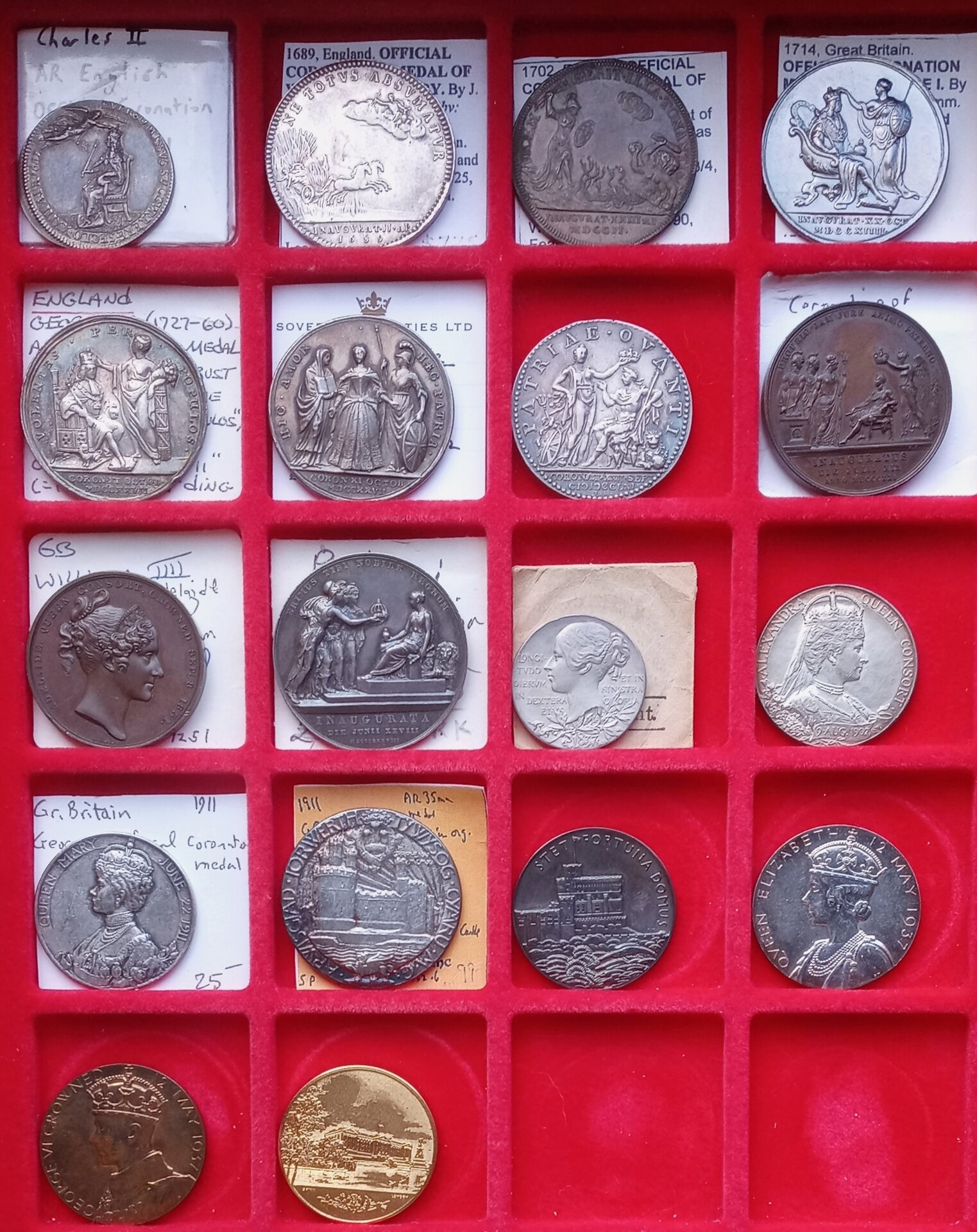 Medals tray small rev 1 - 41428.jpg