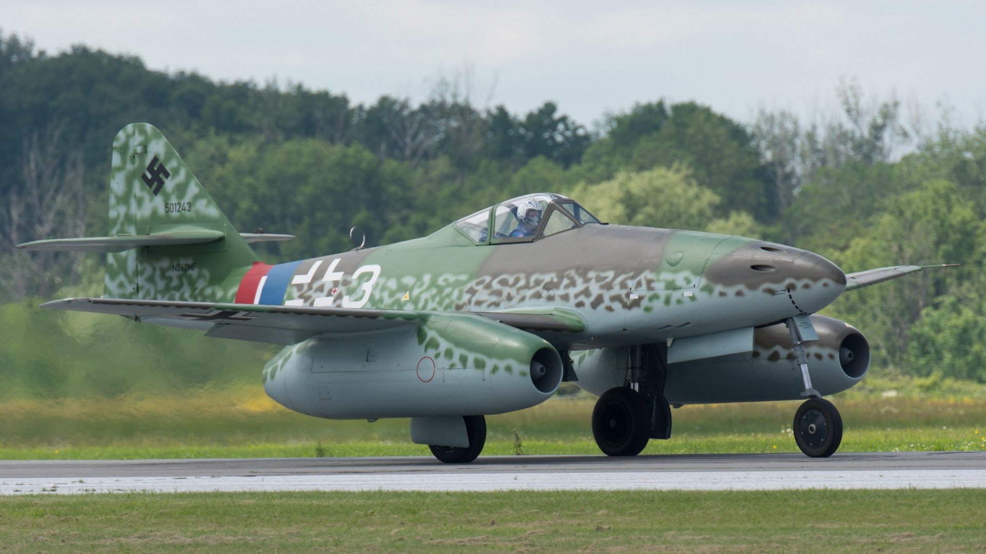 messerschmitt-me262-jet-fighter-bomber.jpg