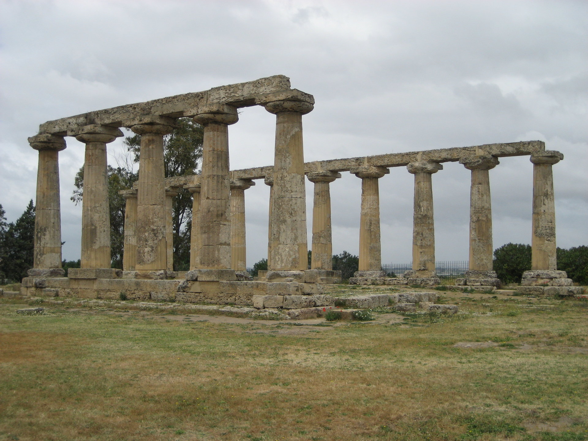 metapontum-temple-of-hera.jpg