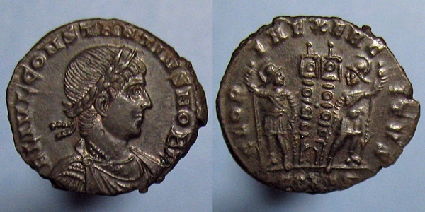 Mint_State_Constantius_II_GLORIA_EXERCITVS_AE-3_from_Constantinople_Gallery.jpg