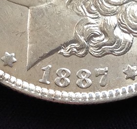 Morgan 1887 obverse close-up date 2.jpg
