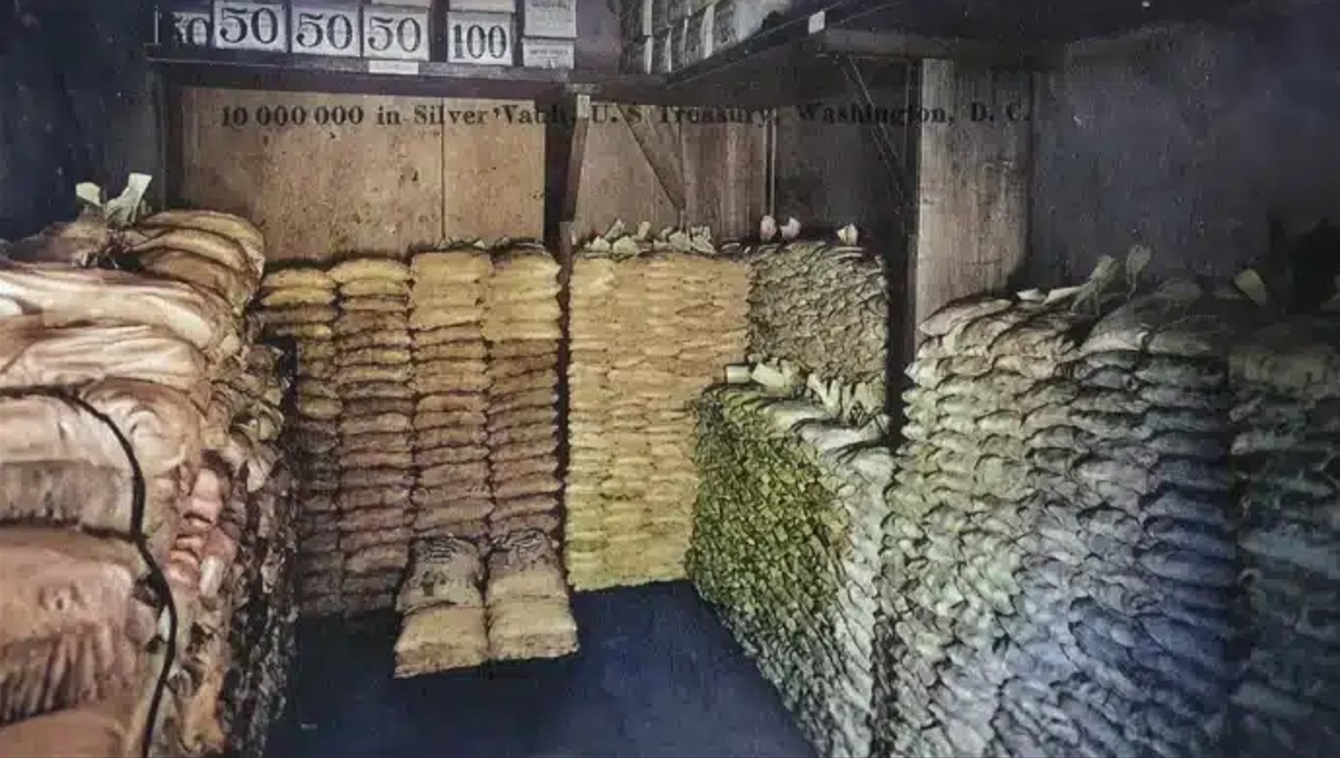 morgan-coin-bags-in-vault-2.jpg