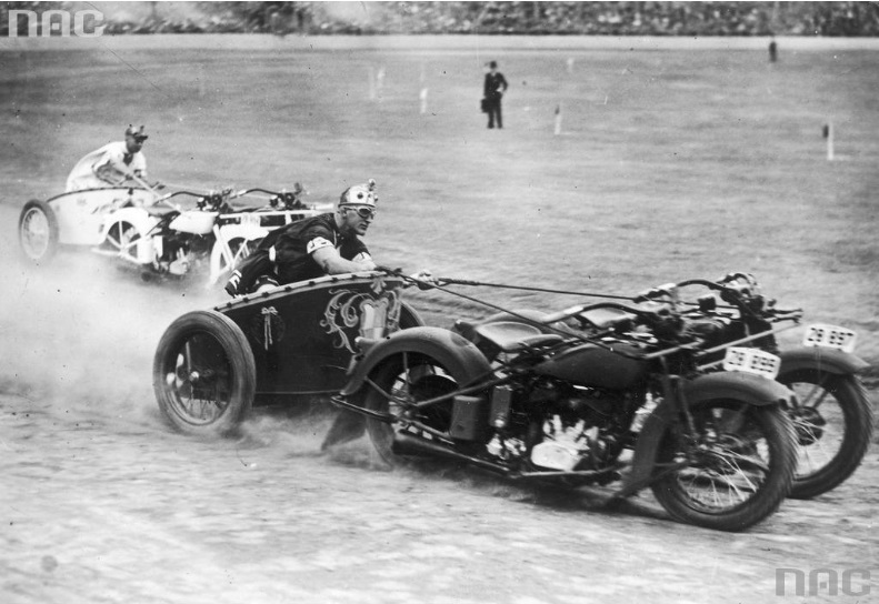 Motorcycle-Chariot-Racing-01.jpg