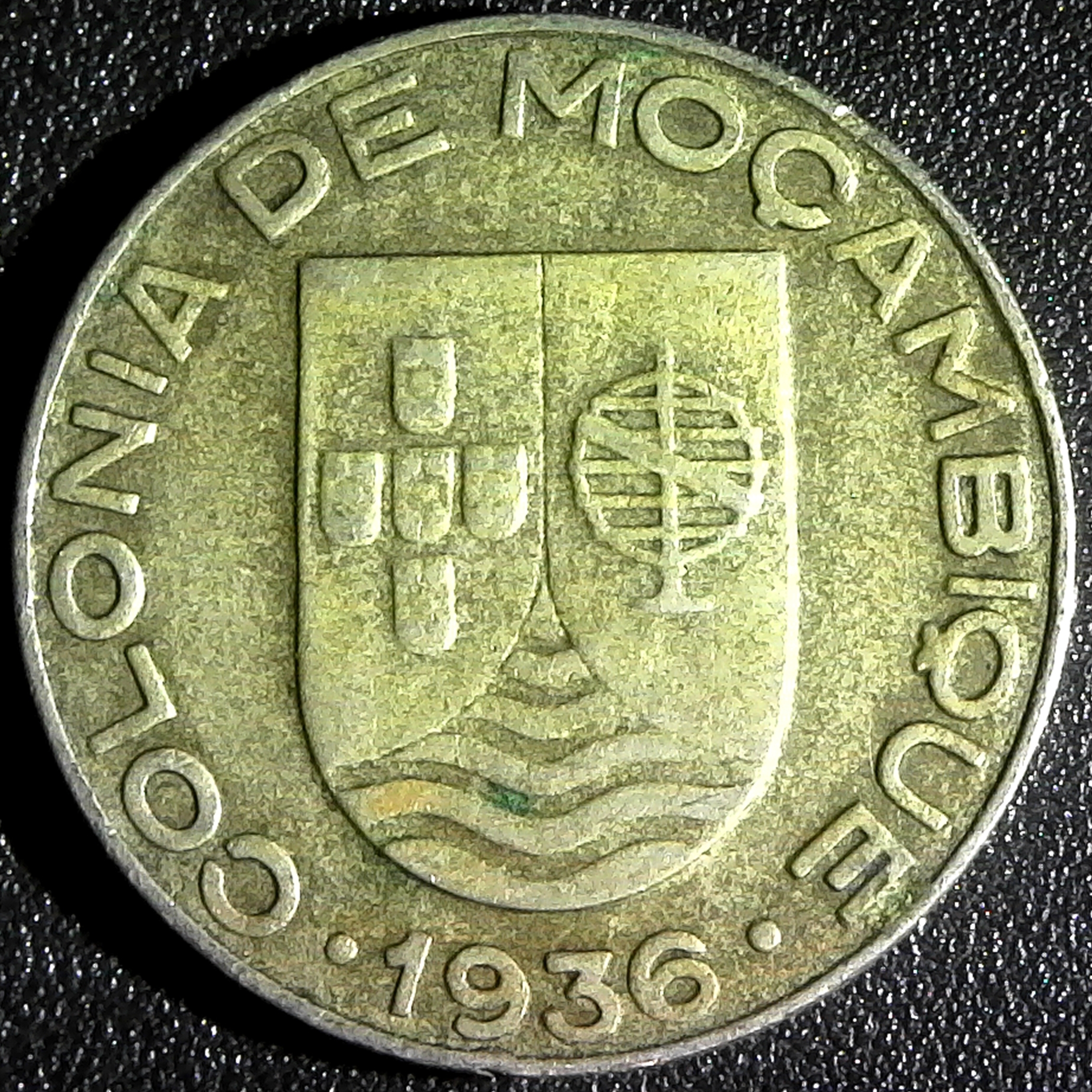 Mozambique 1 Escudo 1936 obv.jpg