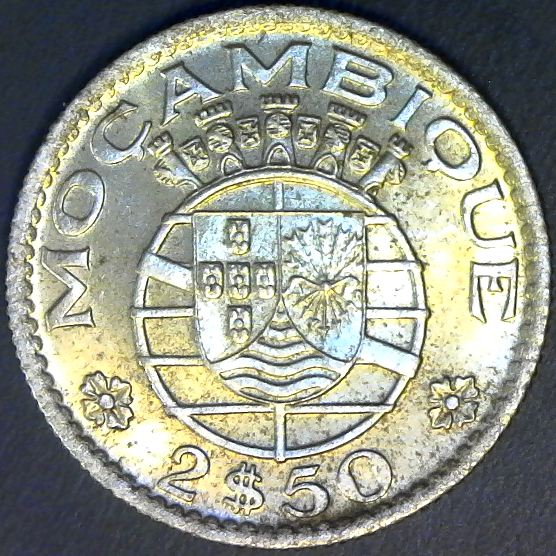 Mozambique 2.5 Escudos 1955 obv.jpg