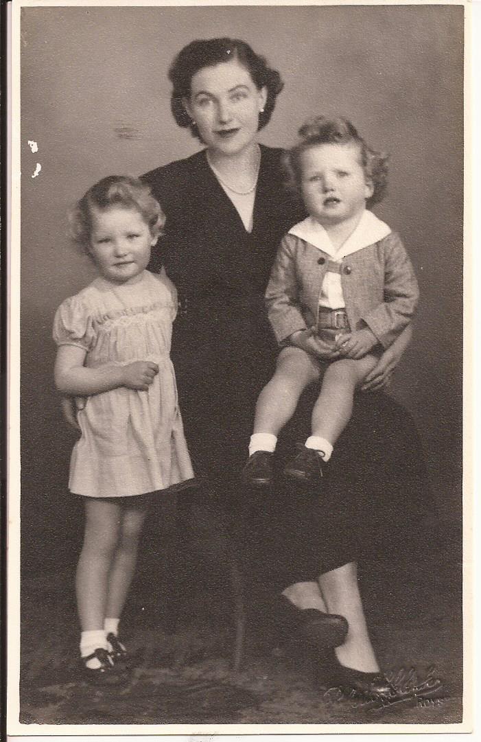 Mum Grahame and Sandra.jpg