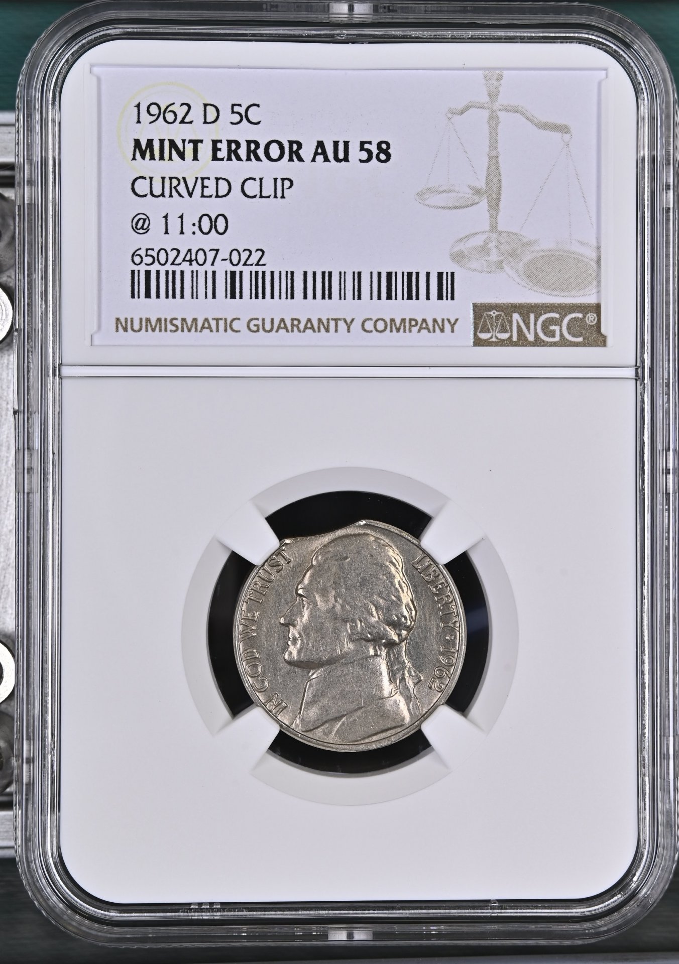 mycollect_efed6dd1864c9e400cc19bf71cdb6015d791d4279bc63dfdc079c61697e6a89b.jpg