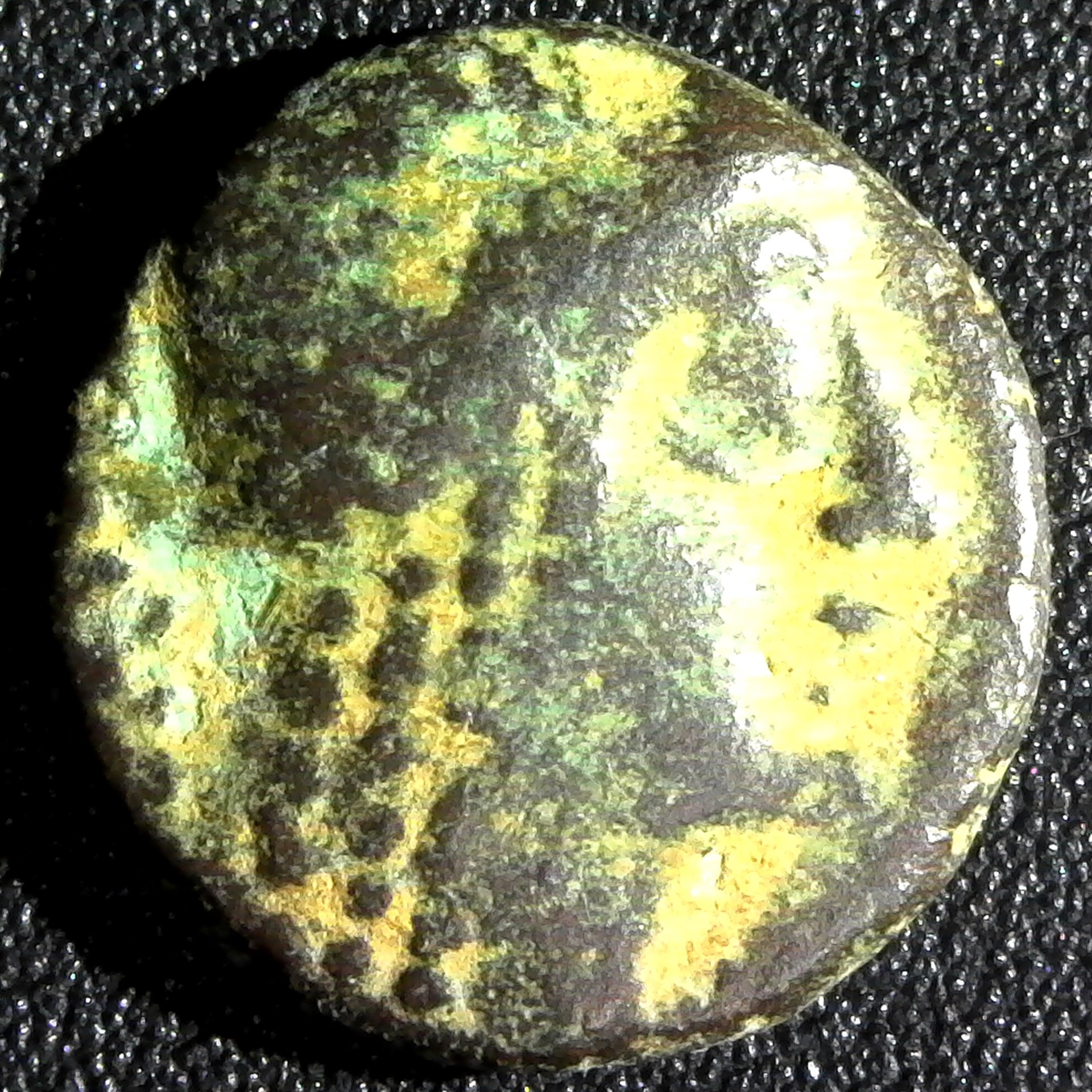 NABATAEAN KINGDOM. ARETAS IIIII AE 14. 103-96 BC obv.jpg