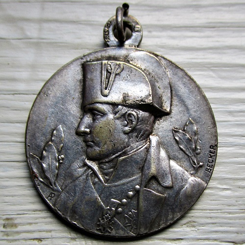 NapoleanBonaparteSilverLoopedMedalobv.jpg
