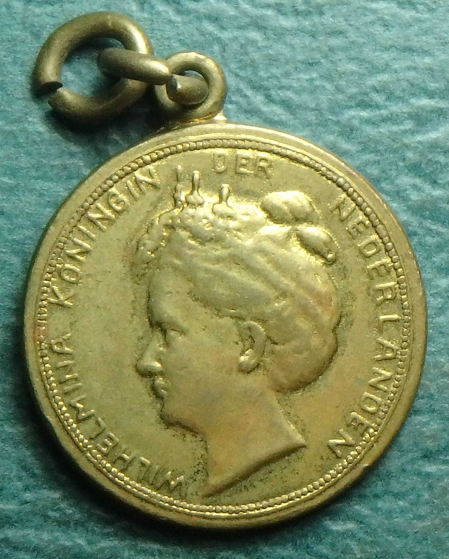 ND NL pendant obv.JPG