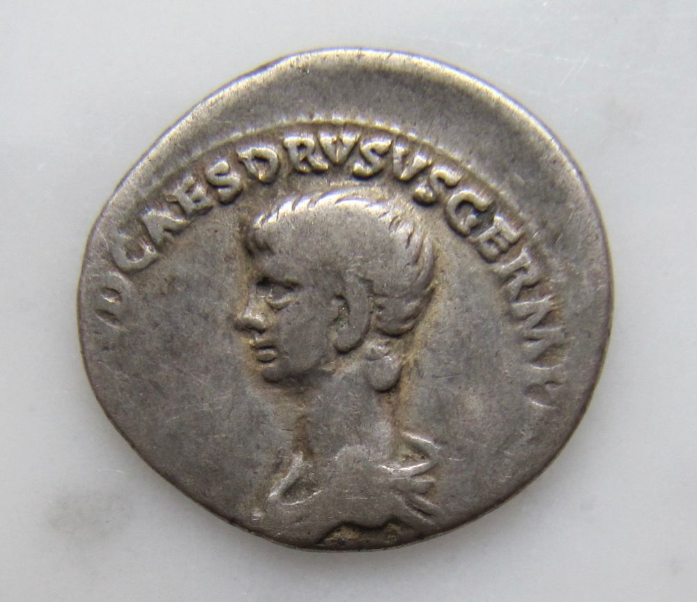 Nero Denarius Implements Obv - 1_opt.jpg