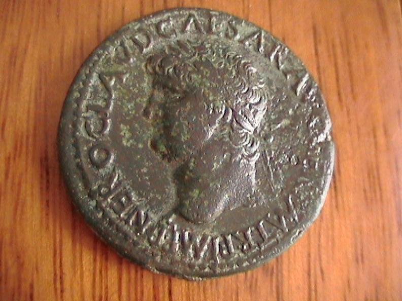 Nero Dupondius-Macellum Obv1.jpg