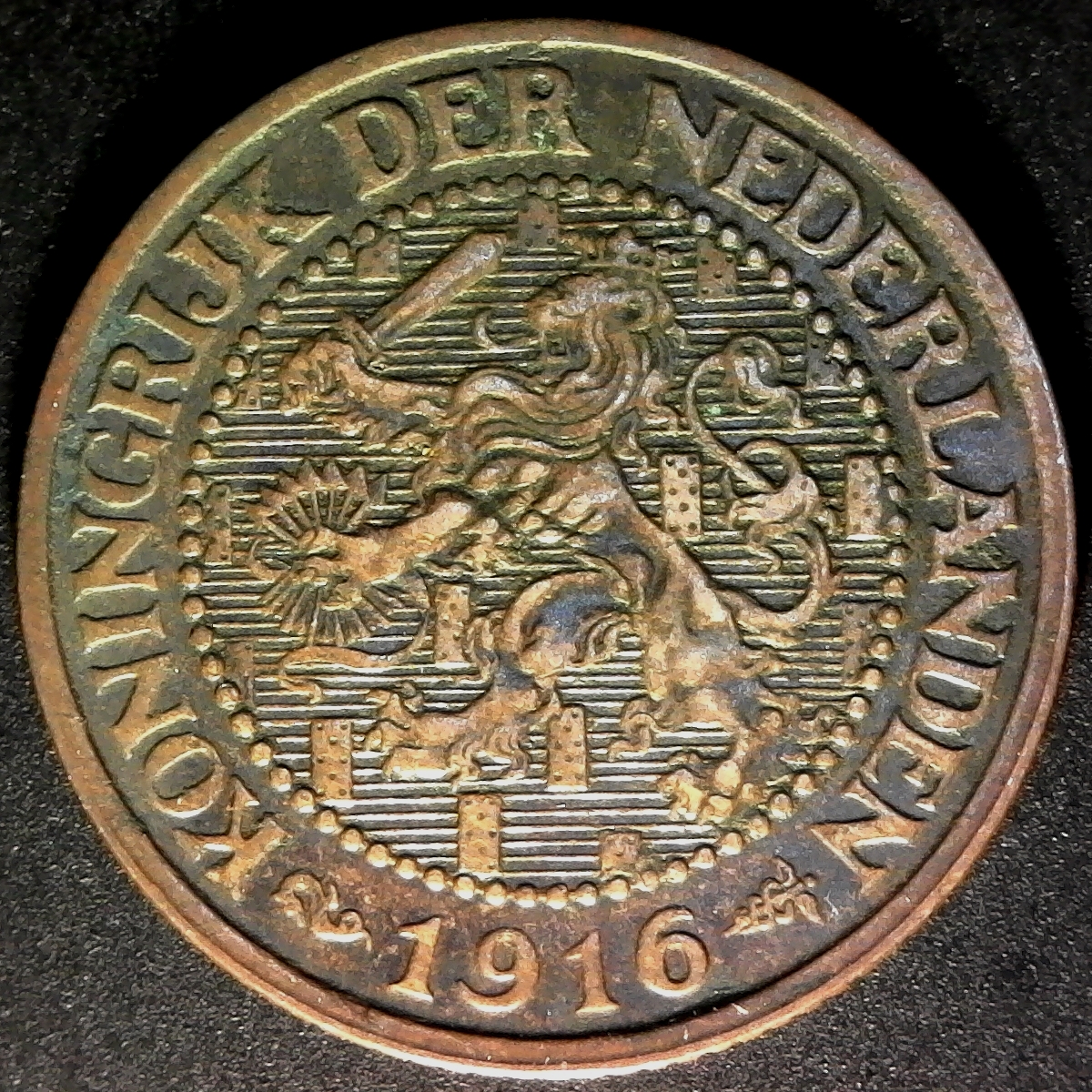Netherlands 2 and a half cents 1916 obv.jpg