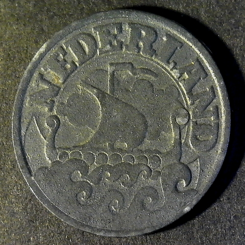 Netherlands 25 Cents 1943 obverse less 10 40pct.jpg
