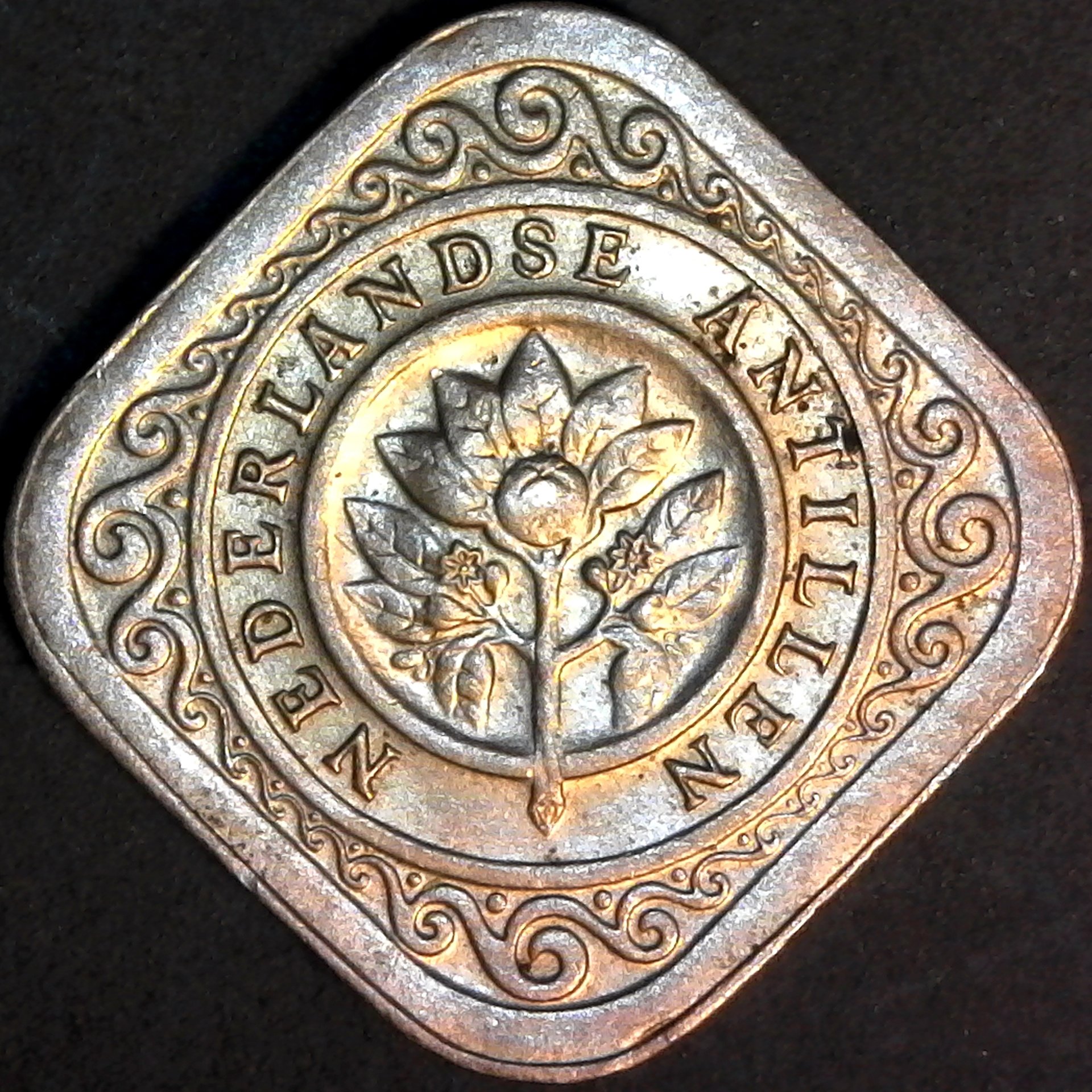 Netherlands Antilles 5 Cents 1957 obv.jpg