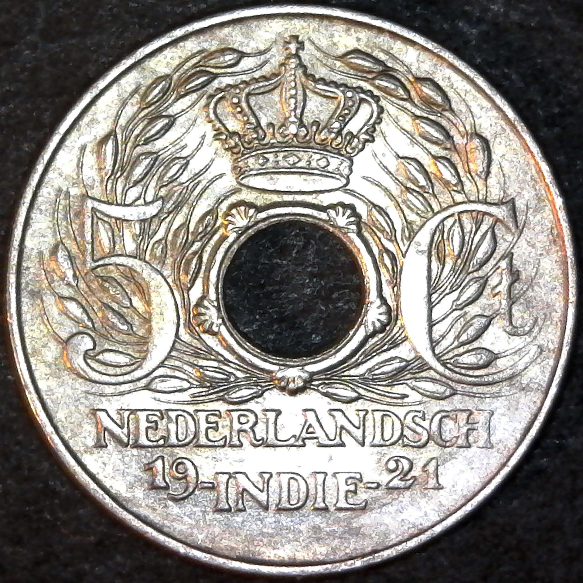 Netherlands East Indies 5 cent 1921 obv.jpg