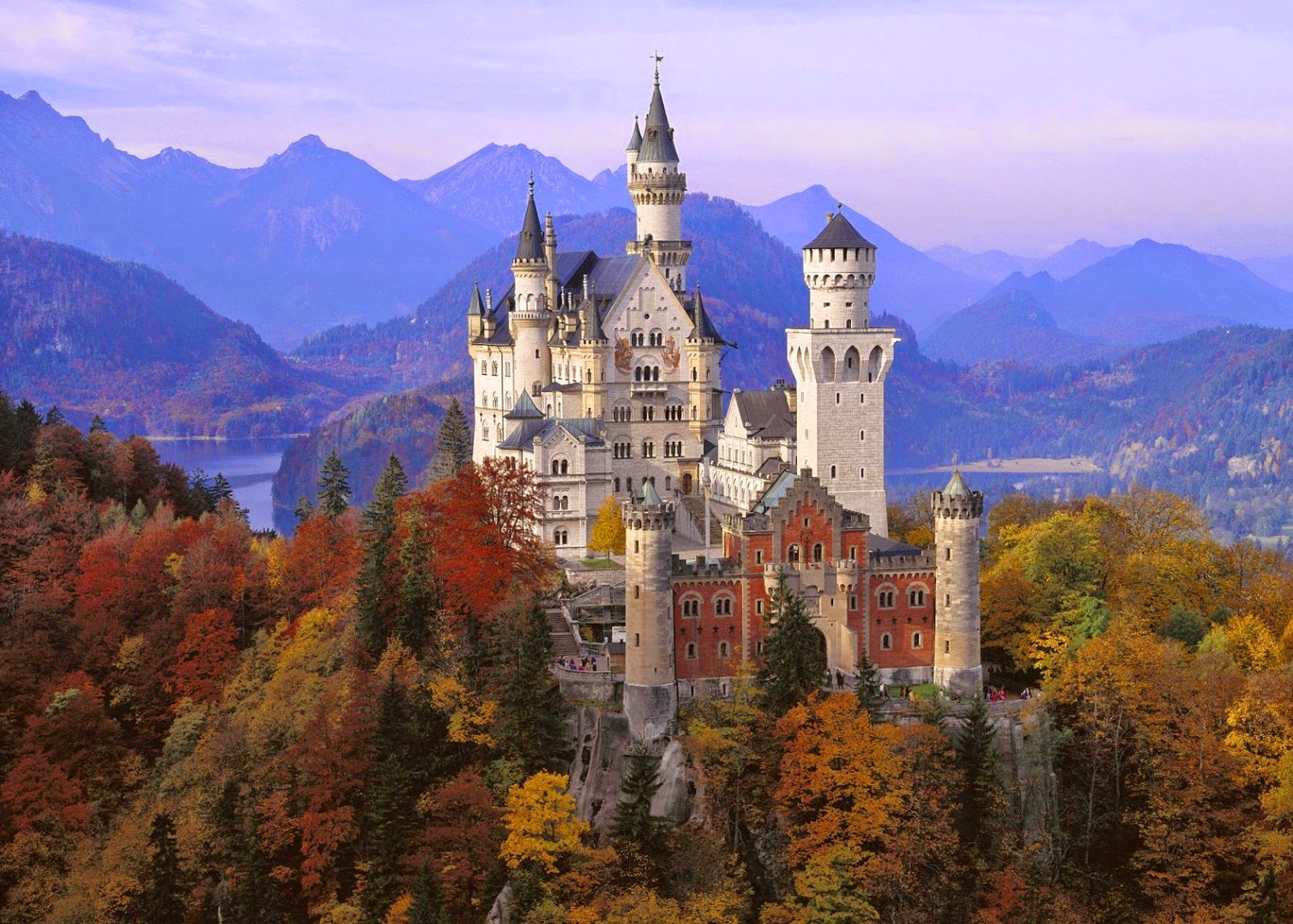neuschwanstein_castle_wallpaper_9729b.jpg