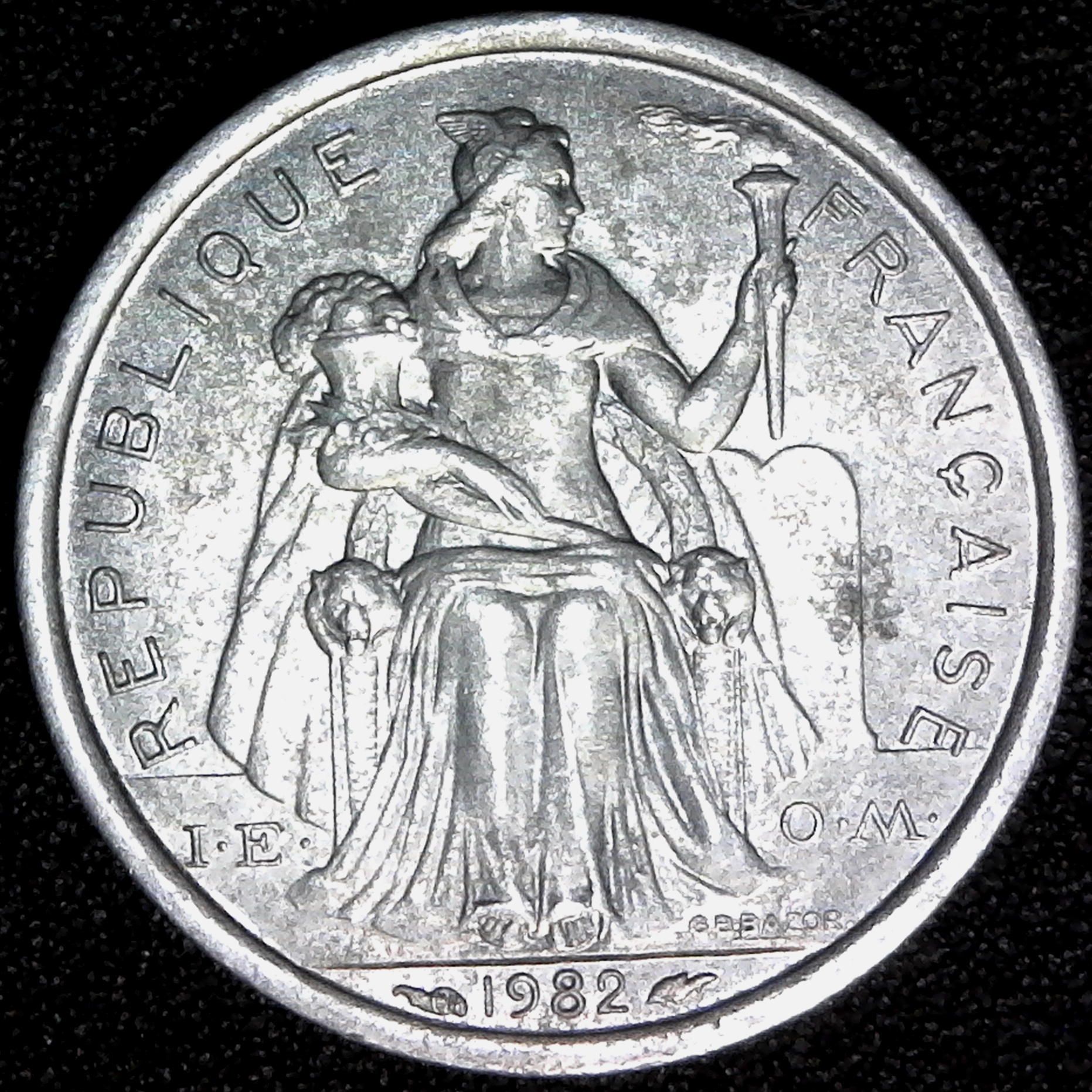 New Caledonia 1 Franc 1982 IEOM rev.jpg