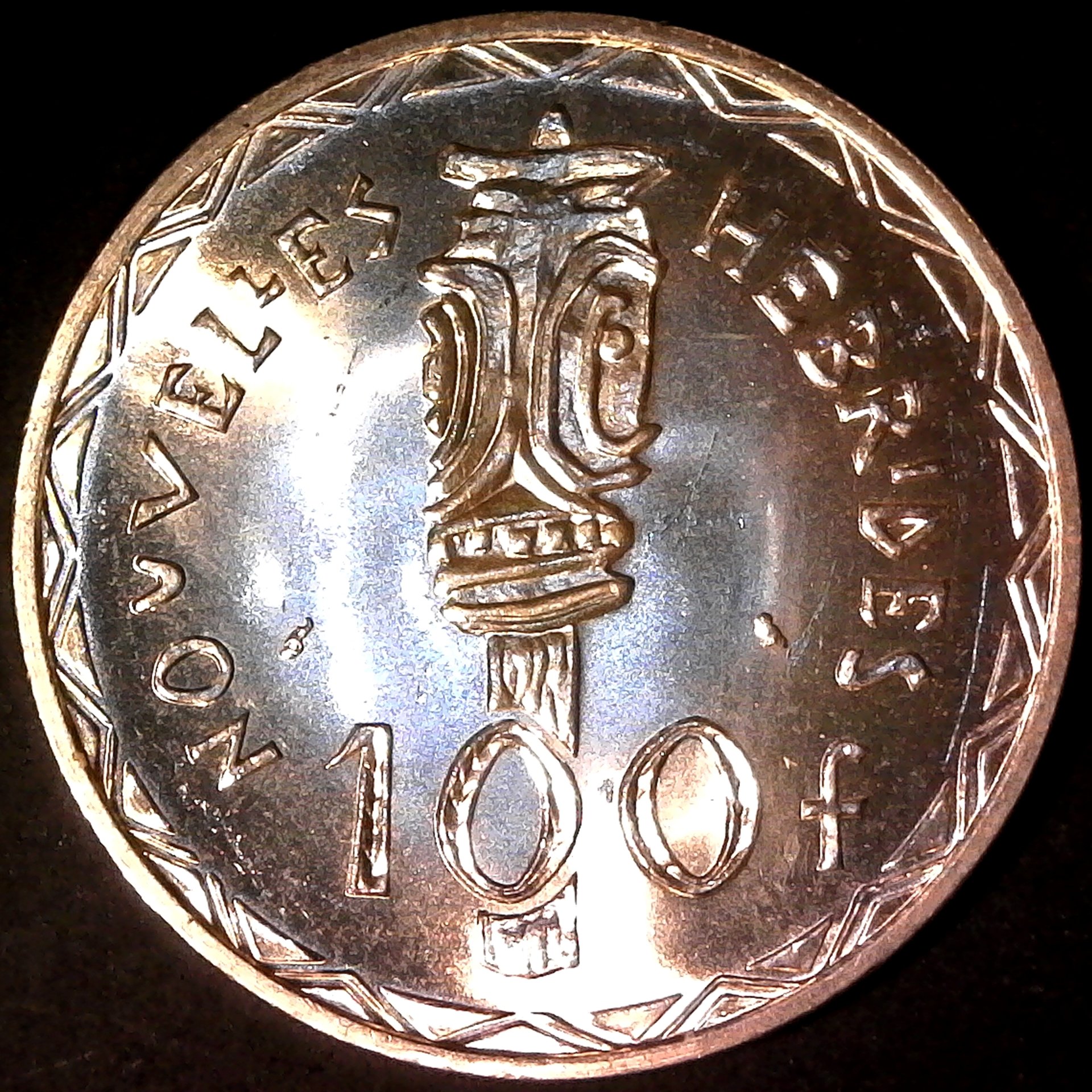 New Hebrides 100 Francs 1966 obv A.jpg