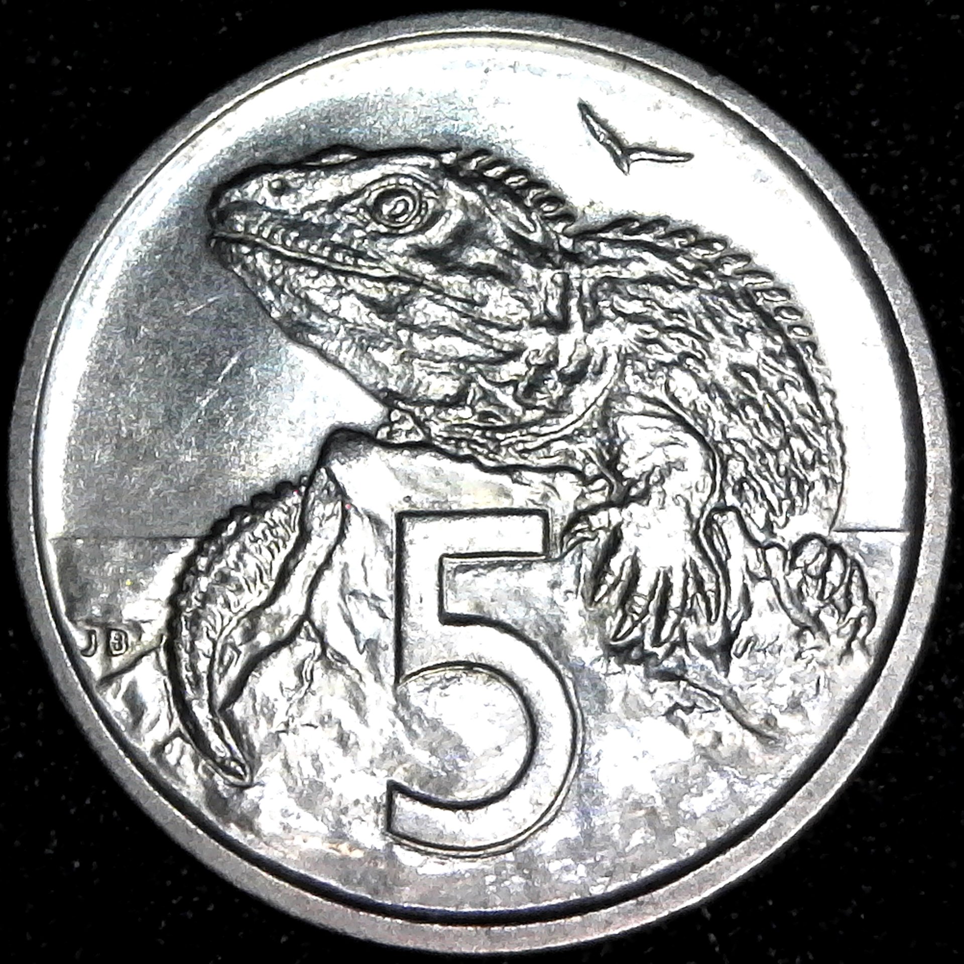 New Zealand 5 Cents 1982 reverse.jpg