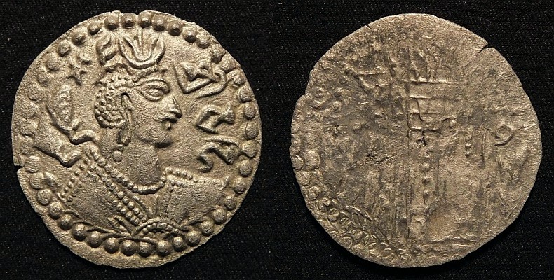 NezakGandhara2w.jpg