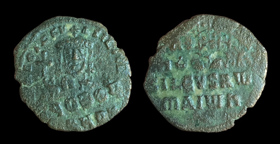 Nicephorus II Phocas, 963-969 AD, AE Follis, Constantinople.png