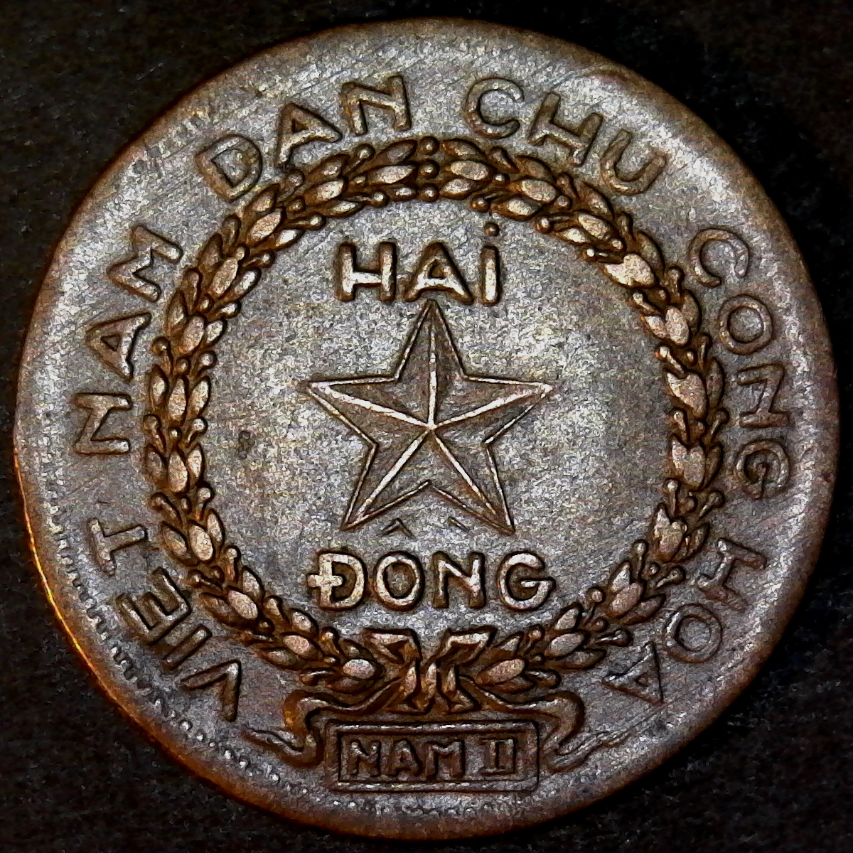North Vietnam 2 Dong 1946 reverse less 10.jpg