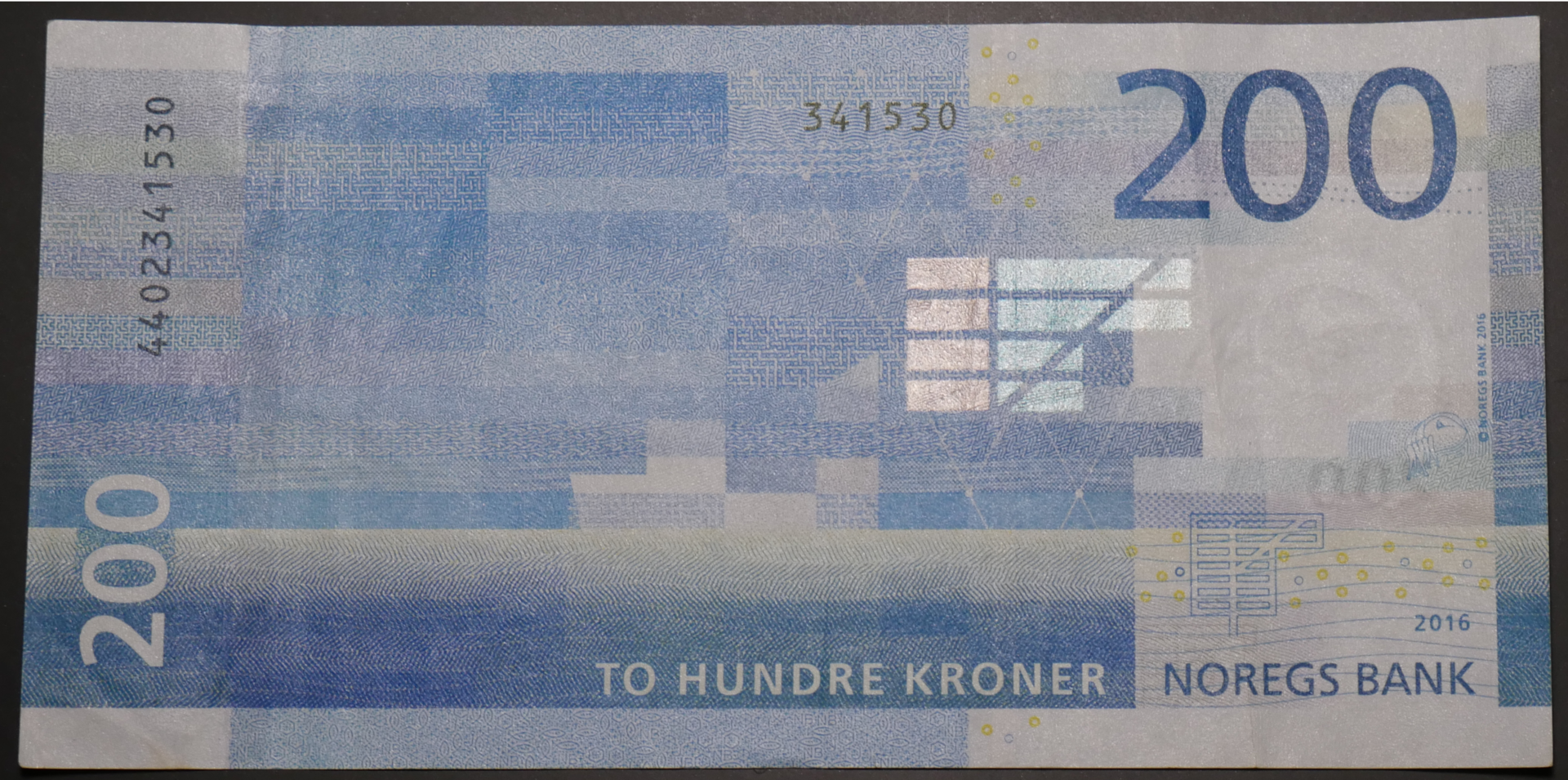 Norway_2016_200Kroner_02.png