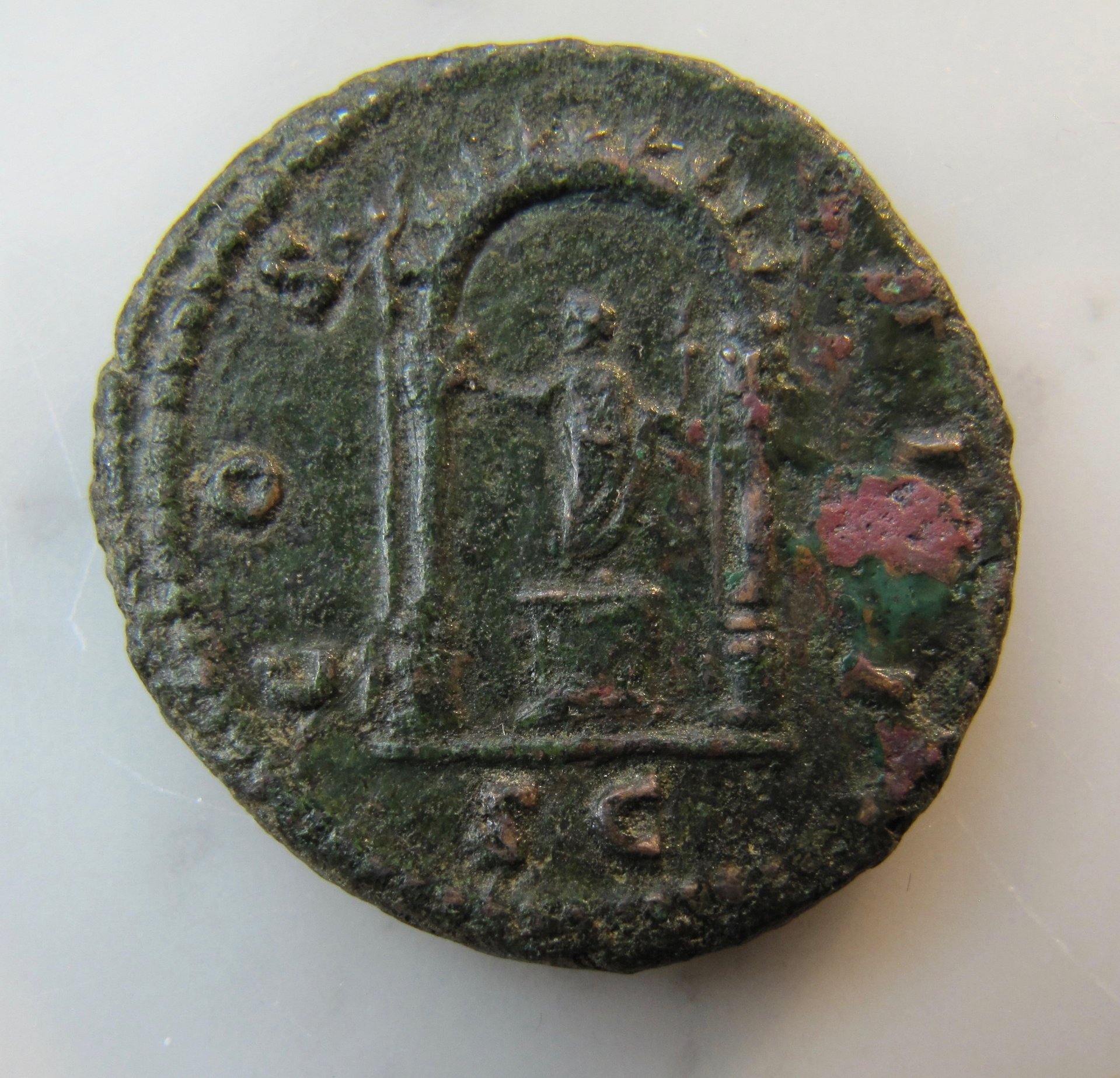 ntoninus Pius As-temple-Rev - 1.jpg