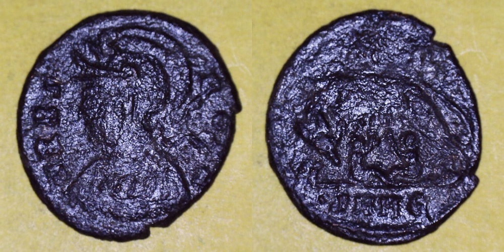 Number 97 Constantine I URBS ROMA.jpg