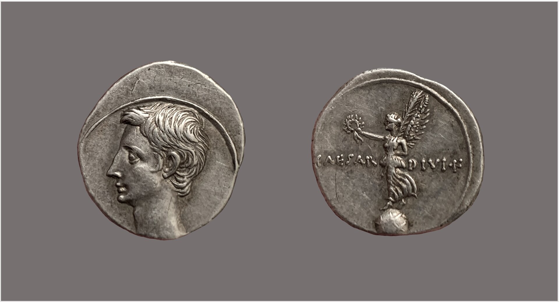 Octavian victory denarius.jpg