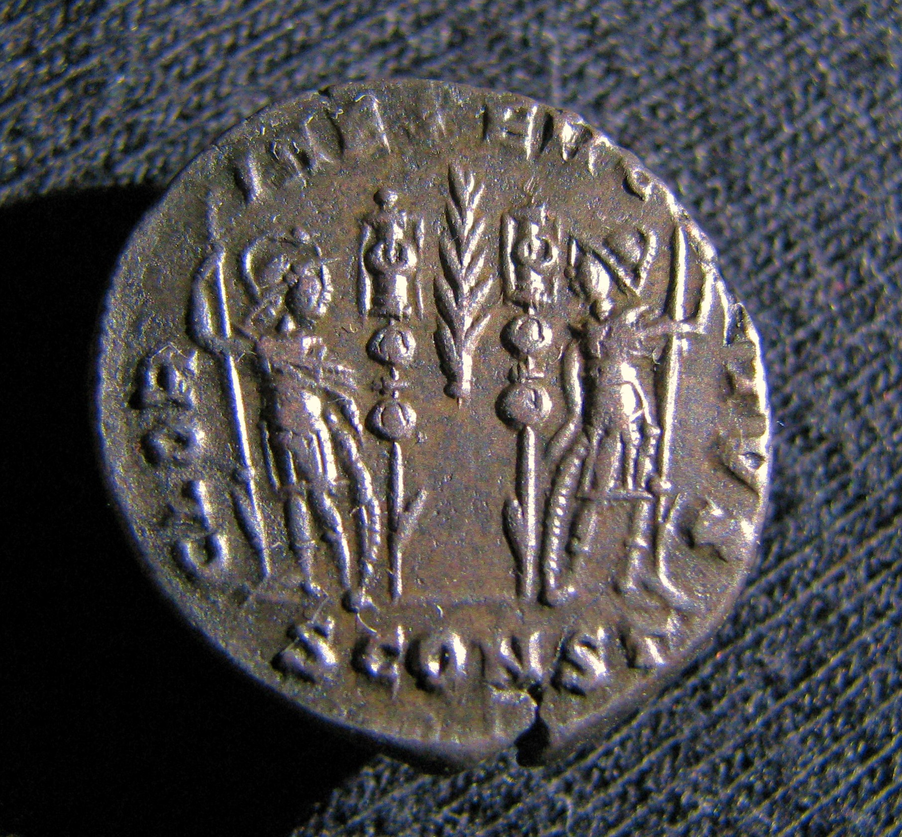 OO coins 2J-3T 040.JPG