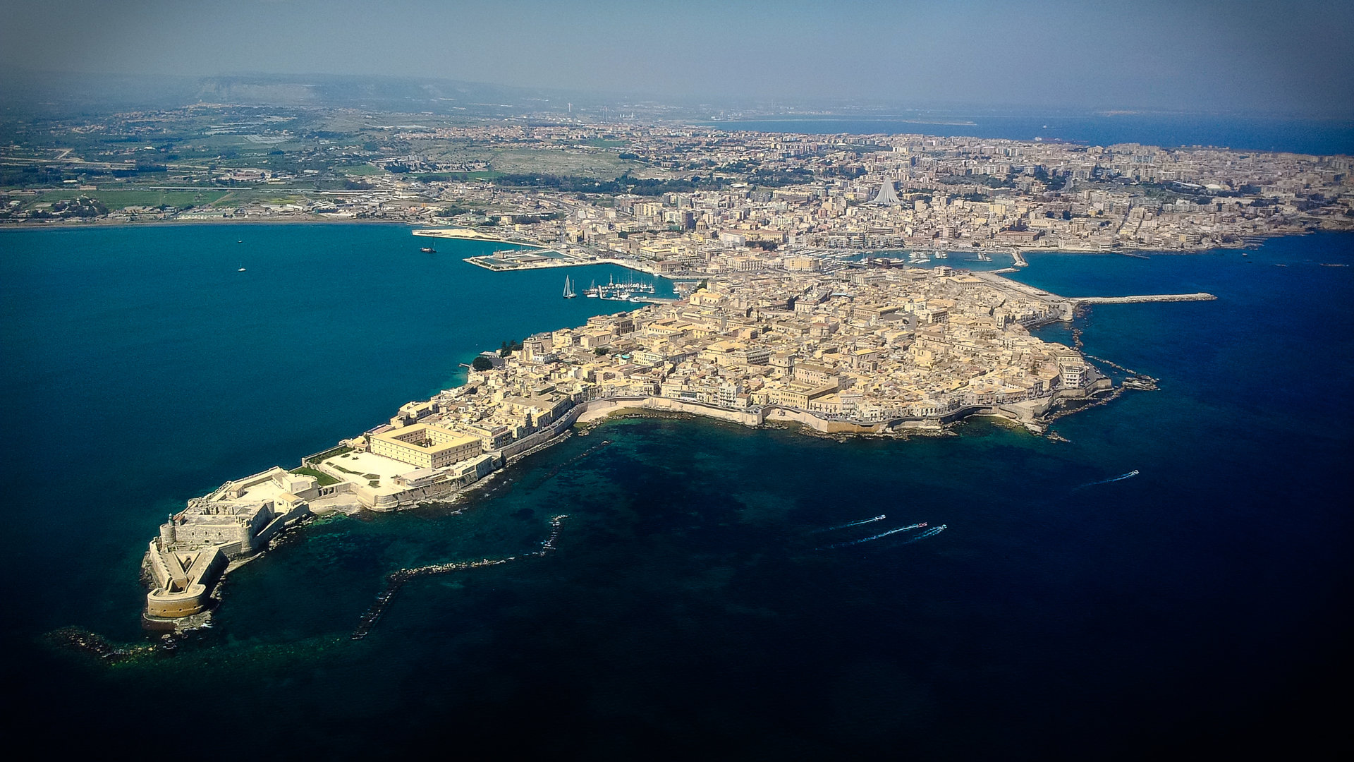 Ortigia_dall'alto.jpg