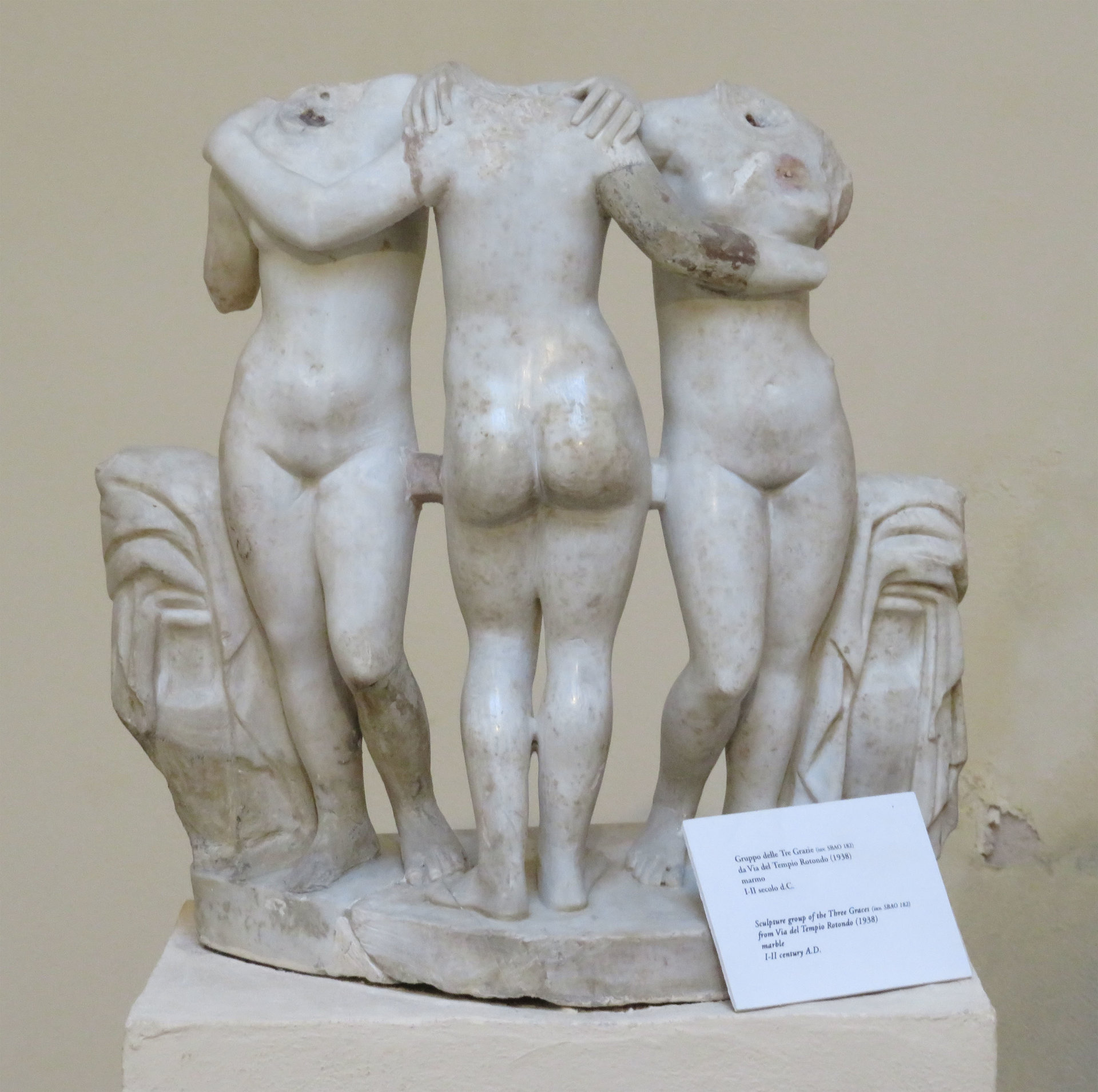 Ostia Three Graces sculpture.jpg