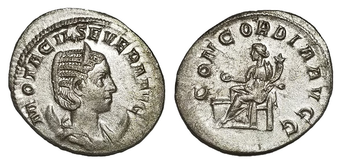 Otacilia Severa CONCORDIA AVGG altar antoninianus.jpg