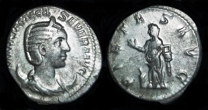 Otacilia Severa PIETAS AVG standing w altar.jpg