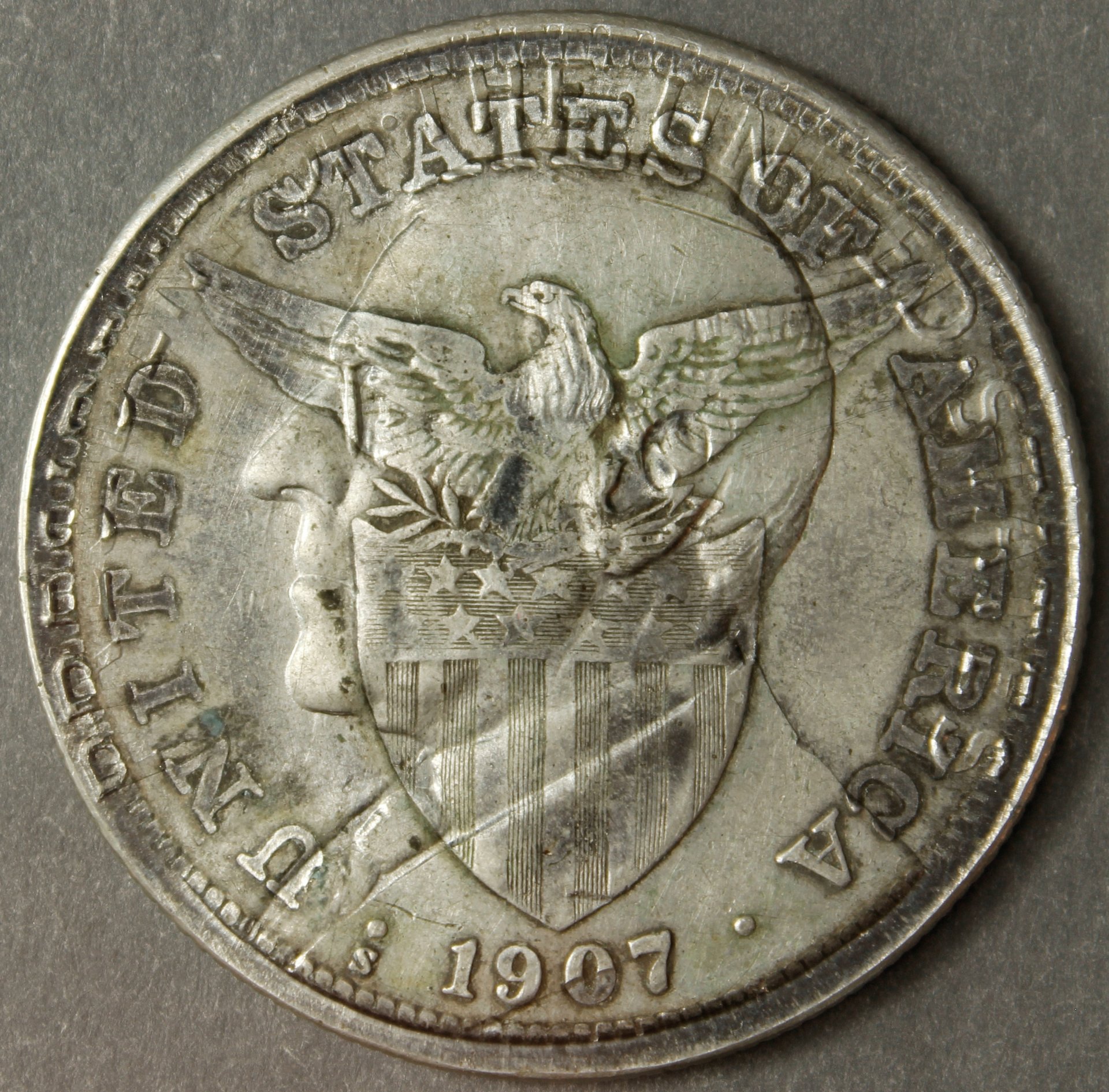 Overstruck on 1907 S Silver Philippine Peso11.JPG