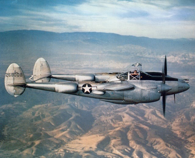 P-38_over_california 42-68008.jpg