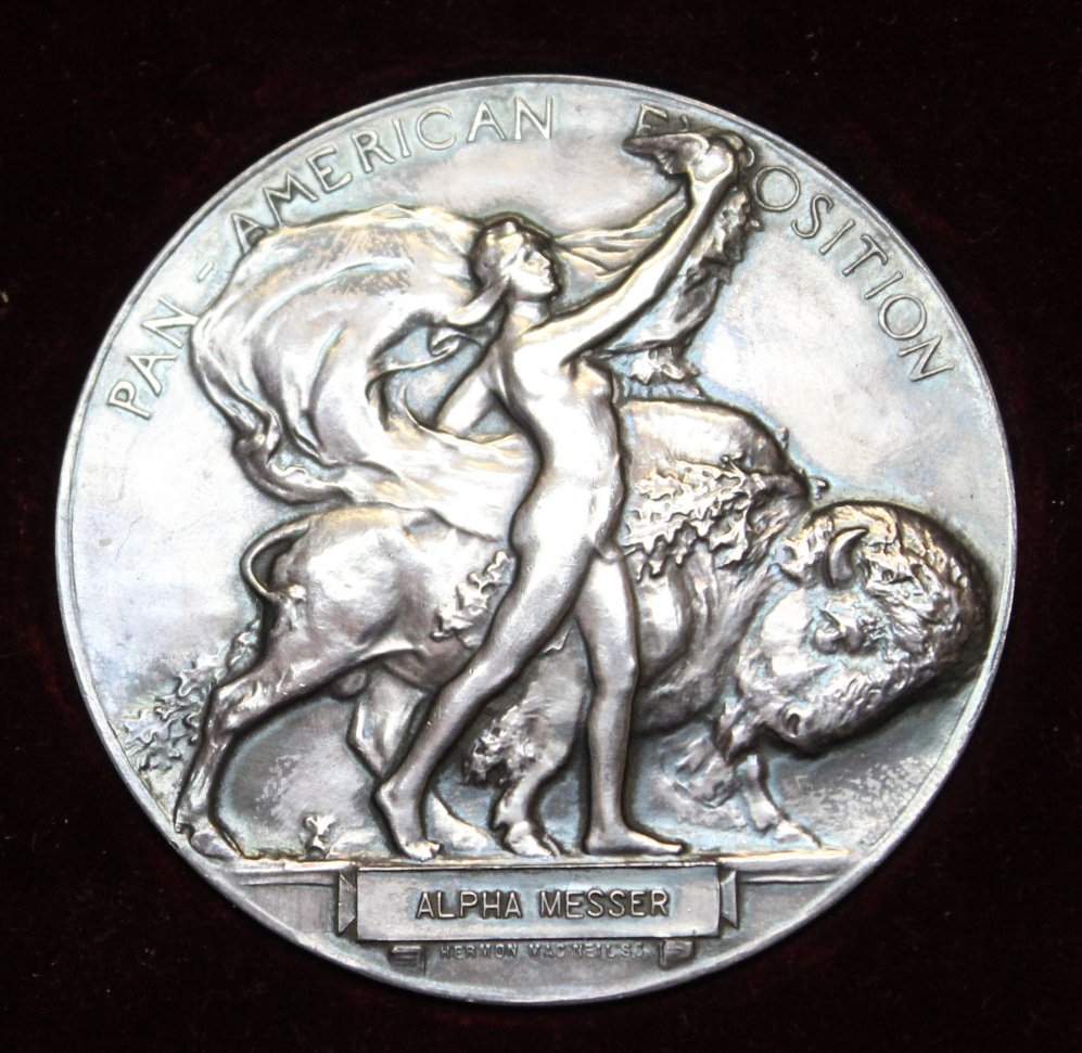 Pan-Am Medal Obv 1.jpg