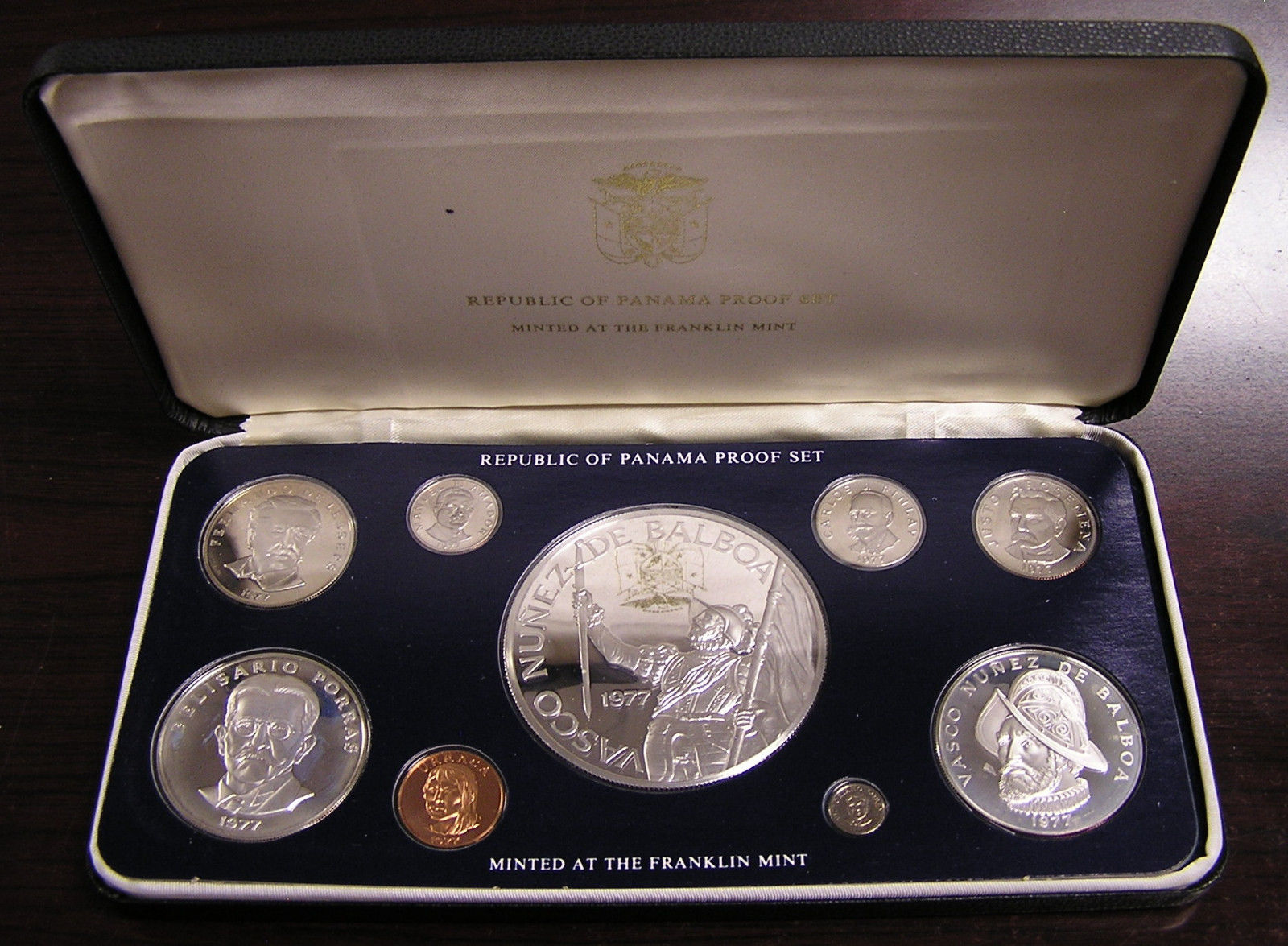 Pan197701.jpg