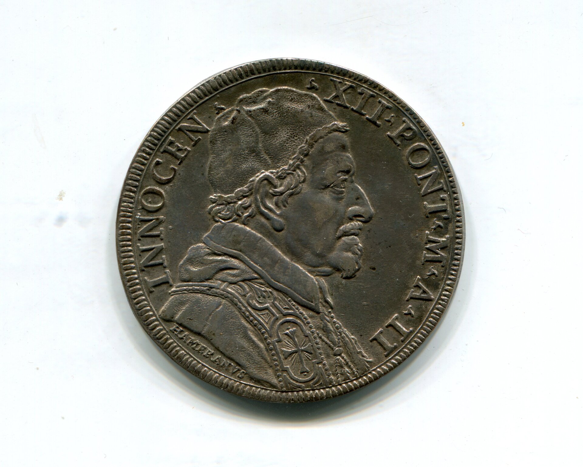 Papal States Innocent XII Piastre 1692 Yr 2 LD obv 428.jpg