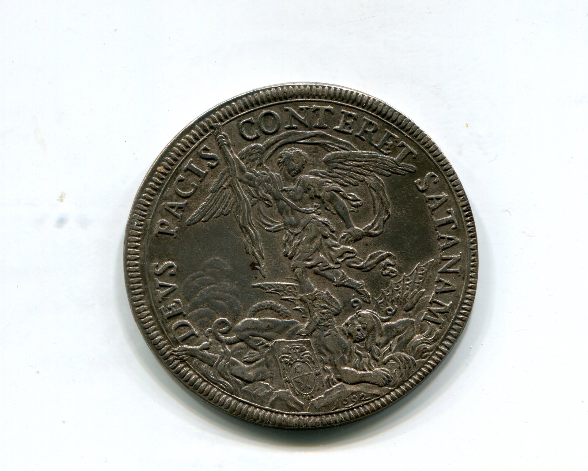 Papal States Innocent XII Piastre 1692 Yr 2 LD rev 432.jpg