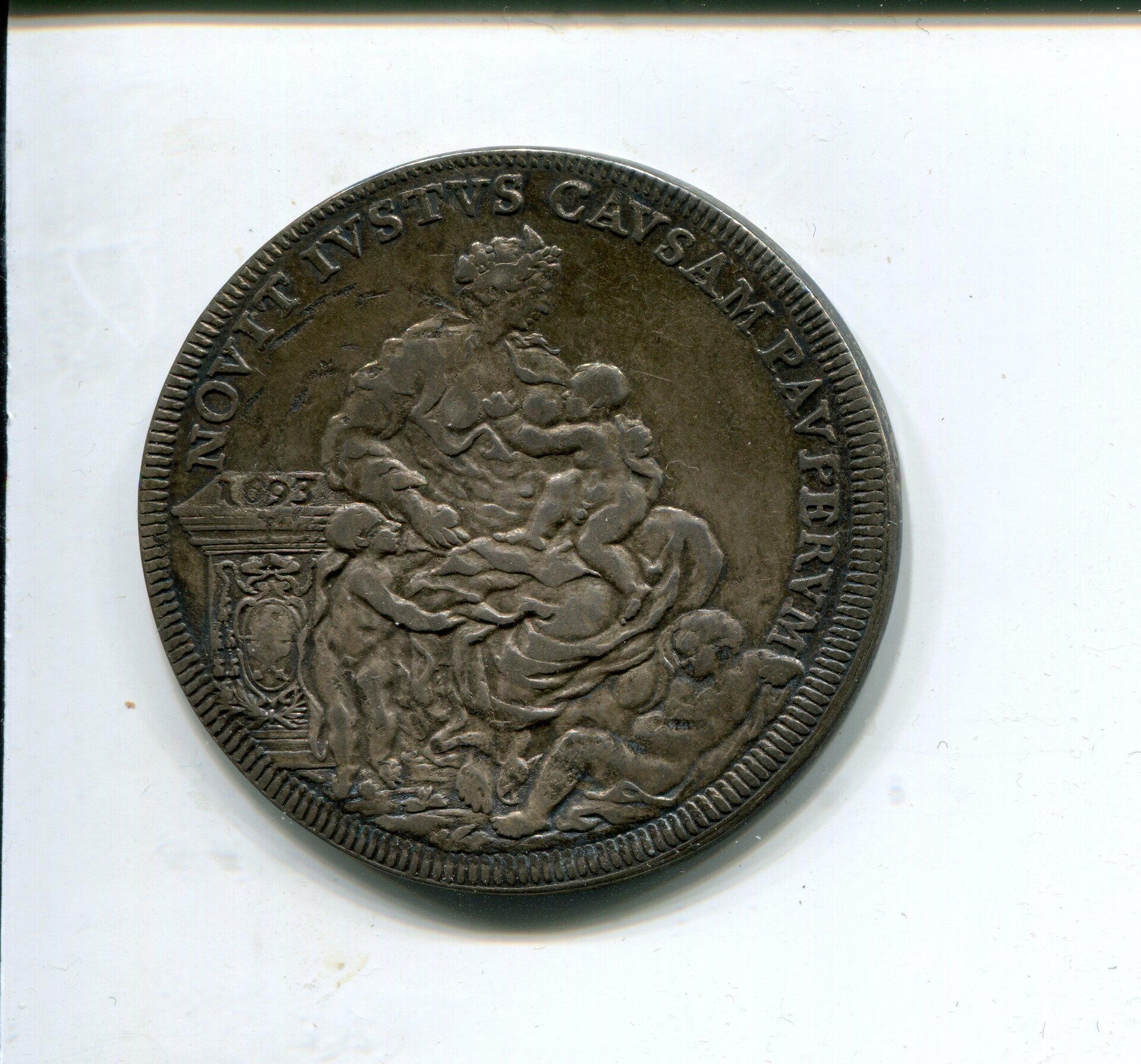 Papal States Innocent XII Piastre A III 1693 LD rev 258.jpg