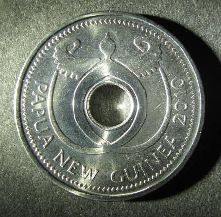 Papua New Guinea 1 K obverse 2010.JPG