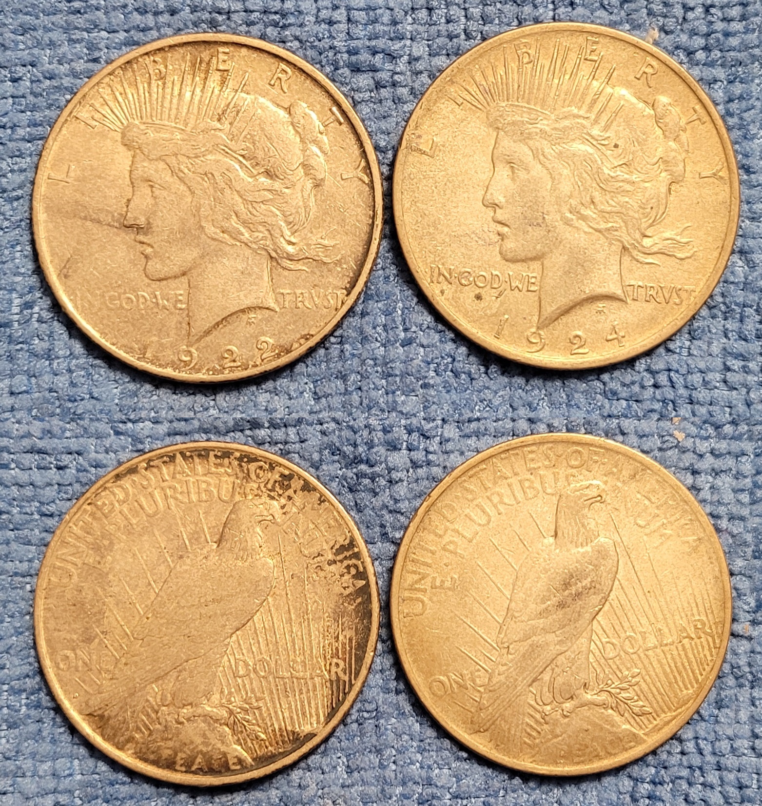 Peace Dollars 1-vert.jpg