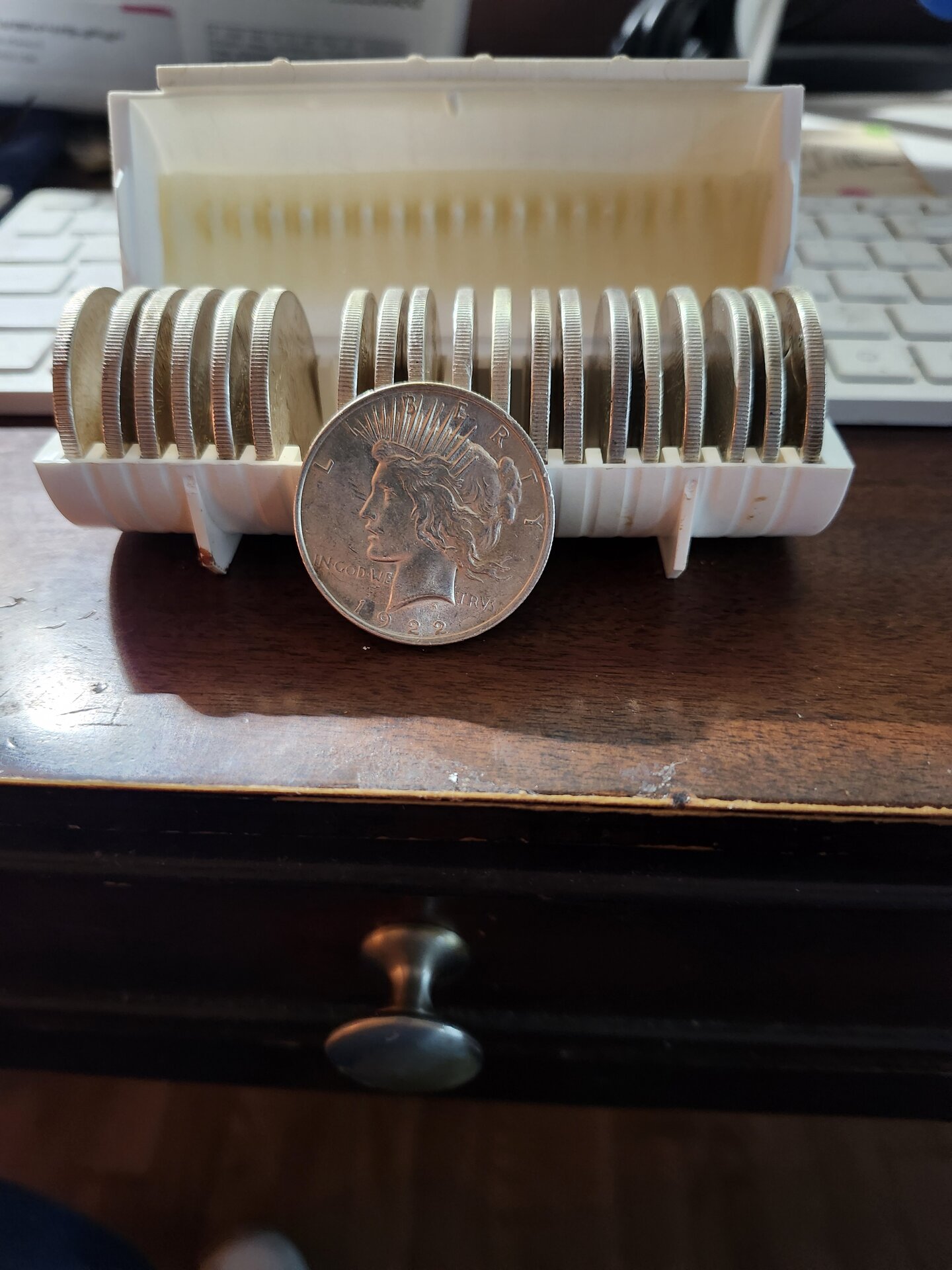 peace dollars.jpg