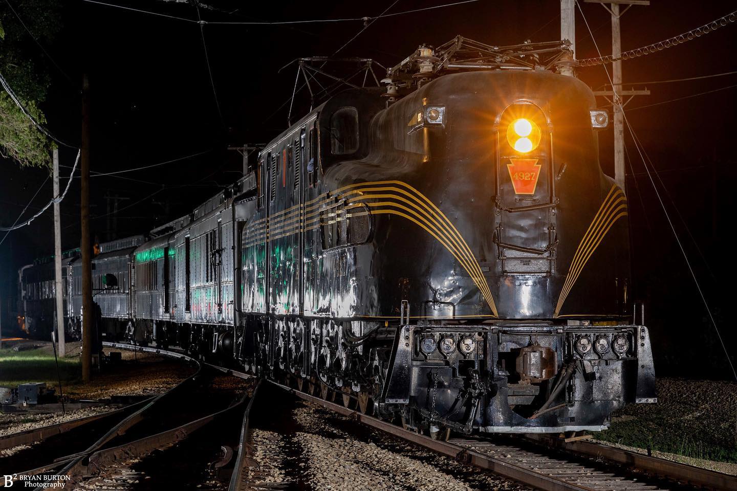 Pennsylvania Railroad 4927 GG 1.jpg